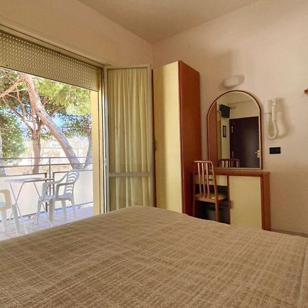 קרביה Hotel Zanella מראה חיצוני תמונה