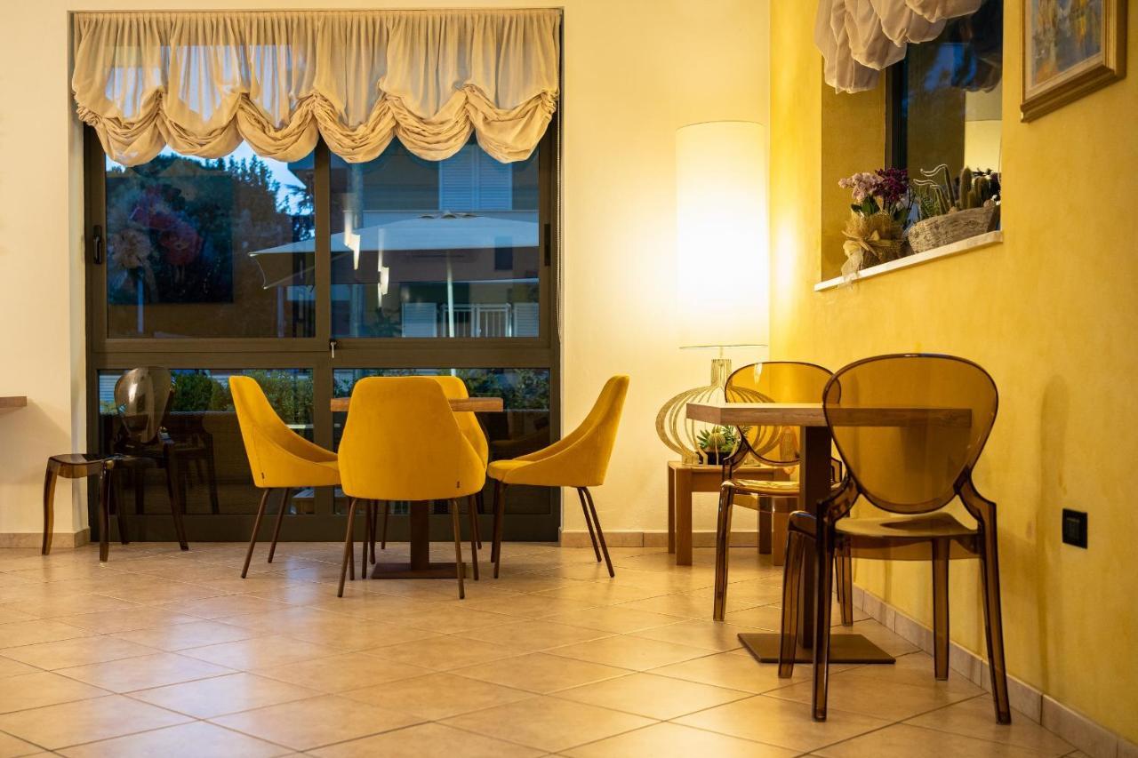 קרביה Hotel Zanella מראה חיצוני תמונה
