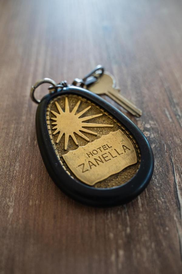 קרביה Hotel Zanella מראה חיצוני תמונה