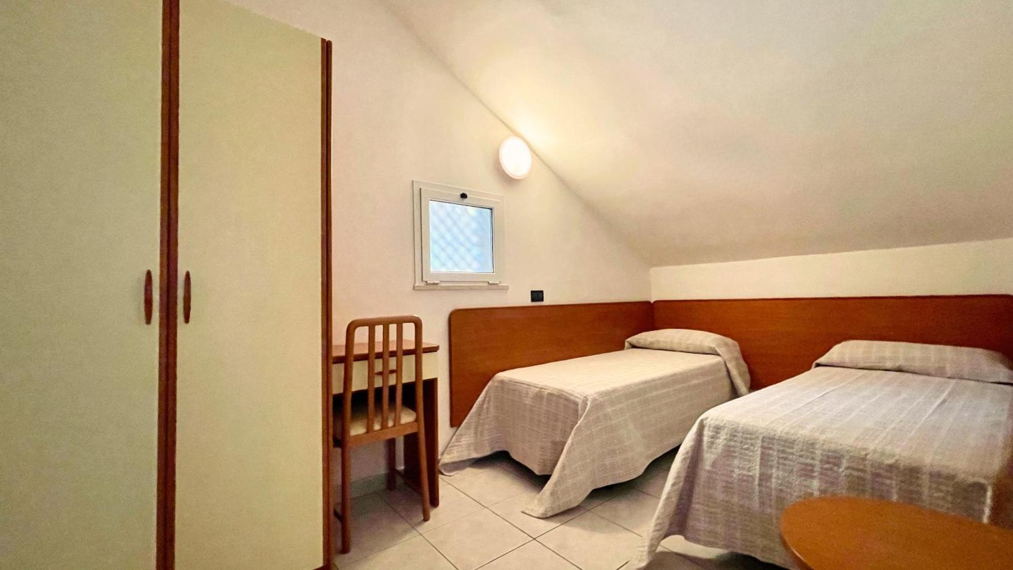 קרביה Hotel Zanella מראה חיצוני תמונה