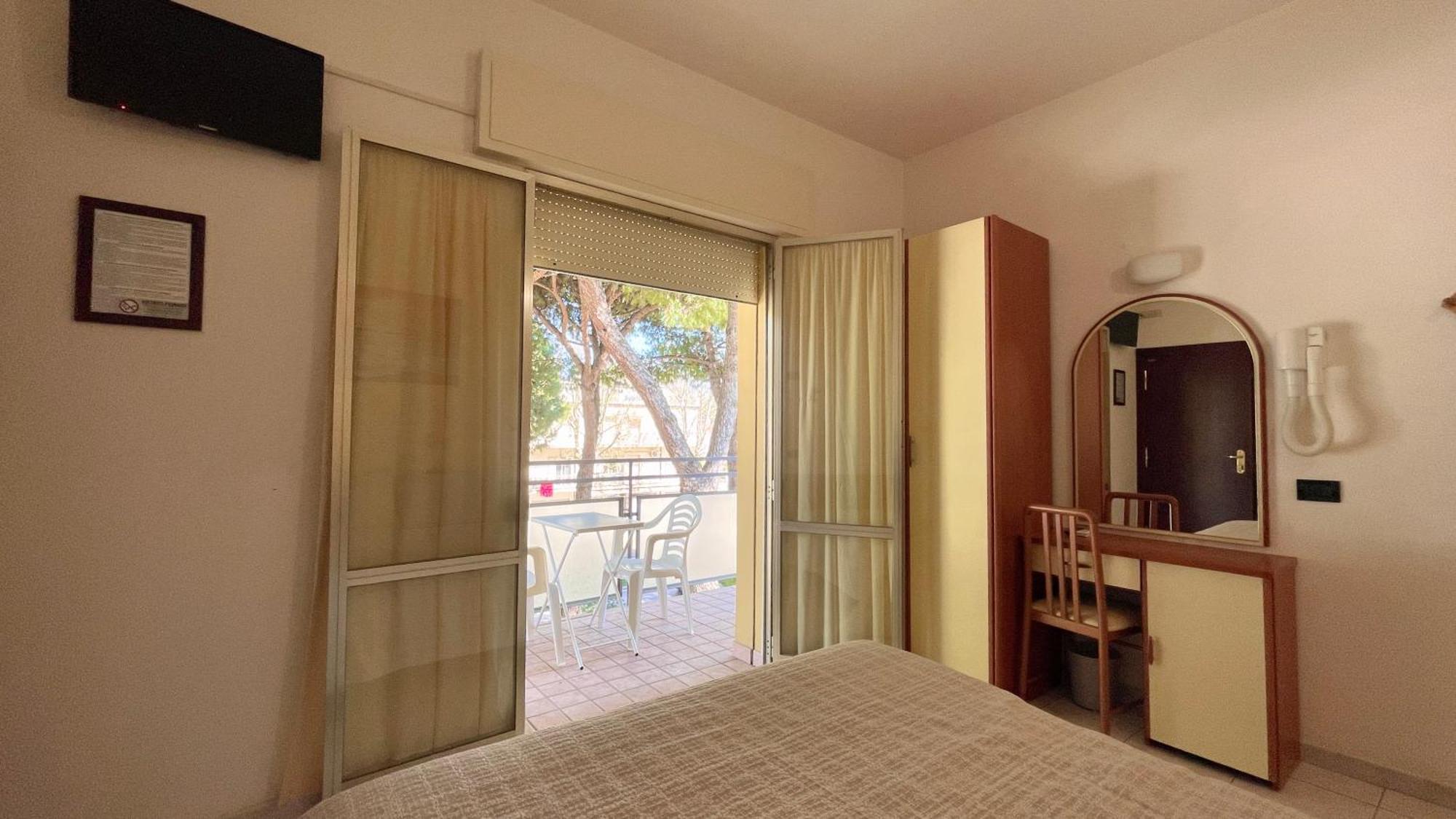 קרביה Hotel Zanella מראה חיצוני תמונה